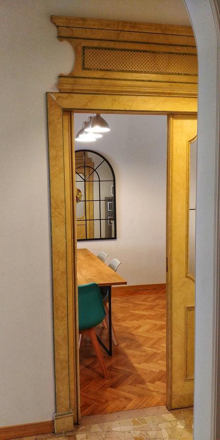 Roomy Apartment Duomo & San Babila 밀라노 외부 사진
