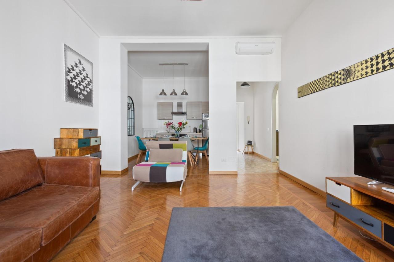 Roomy Apartment Duomo & San Babila 밀라노 외부 사진
