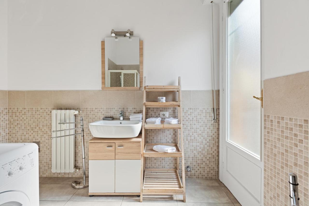 Roomy Apartment Duomo & San Babila 밀라노 외부 사진