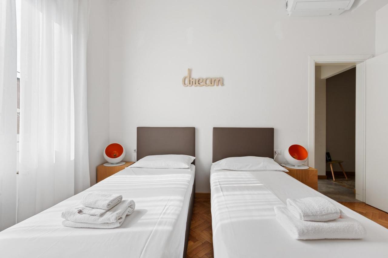 Roomy Apartment Duomo & San Babila 밀라노 외부 사진