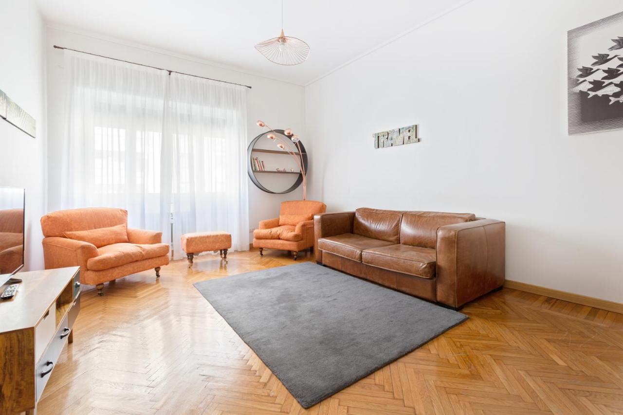 Roomy Apartment Duomo & San Babila 밀라노 외부 사진